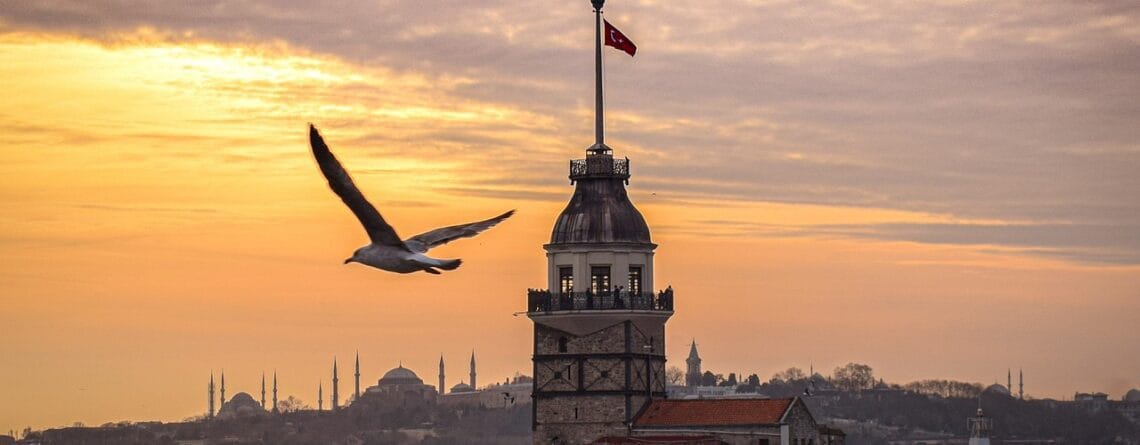 Maiden's Tower in Istanbul at sunset, a symbol of Turkey's beauty and safe tourism in 2026.